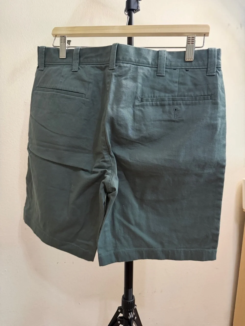 J. Crew Men's Teal Flat-Front Cotton Shorts
